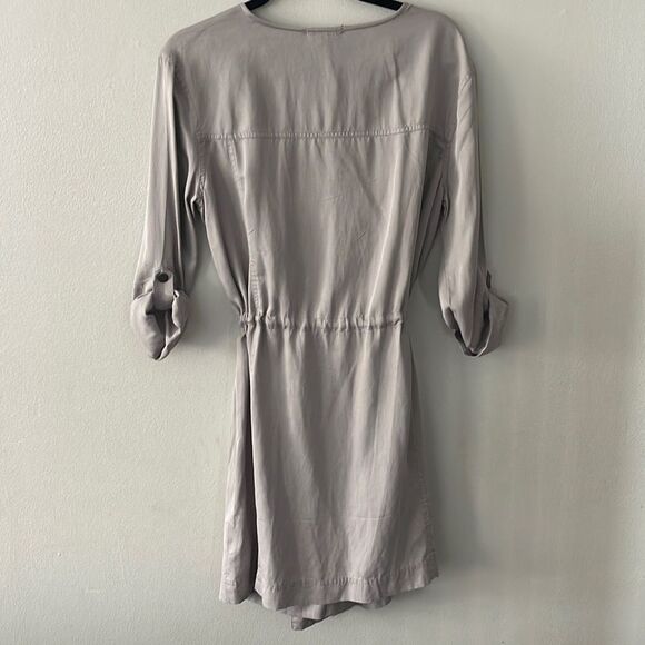 Willow & Clay Wrap Front Dress Size small chinch waist snap front zipper NWT - Picture 8 of 14
